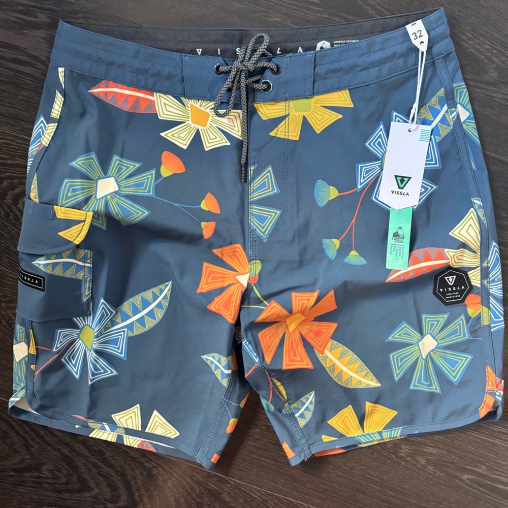Vissla tribal tropics boardshort
